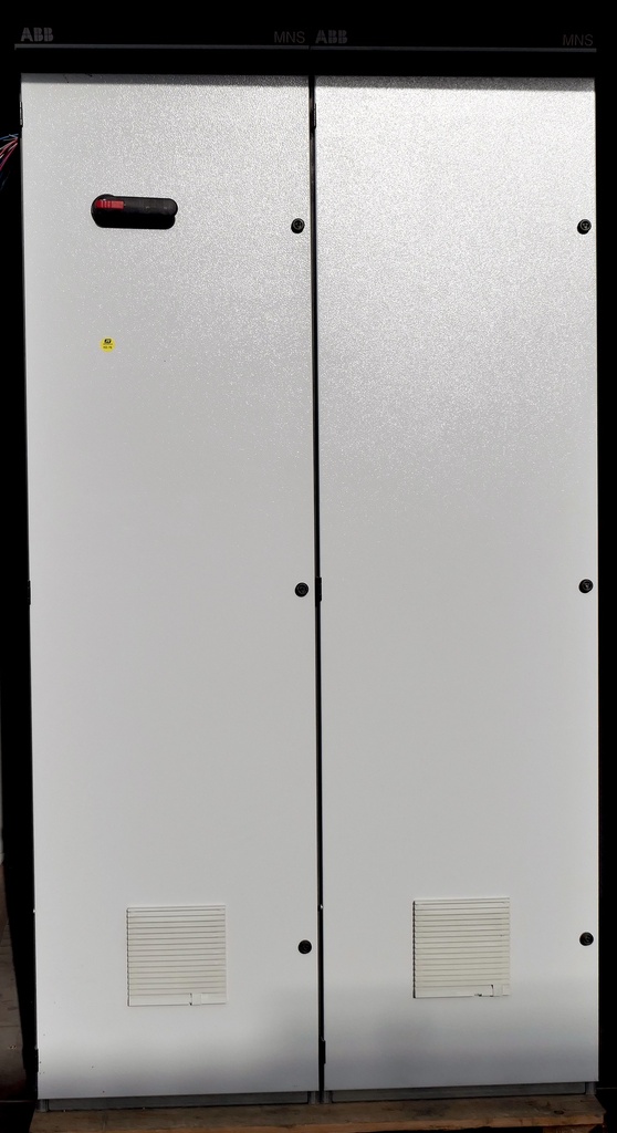 ABB 300 kvar kompensointikondensaattori