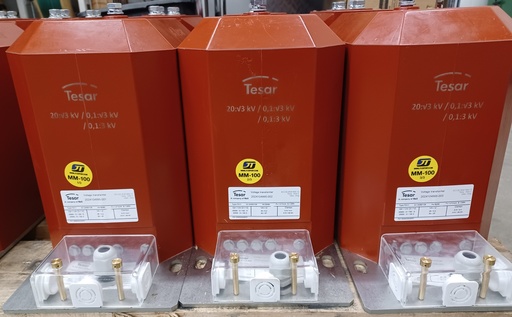 [MM-100] Voltage transformer Tesar FD11 20000:V3/100:V3/100:3 25VA cl 0,2; 50VA